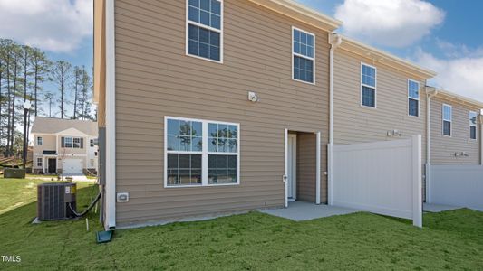 New construction Townhouse house 538 Belgian Red Way, Rolesville, NC 27571 - photo 28 28