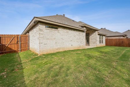 New construction Single-Family house 728 Jameson, Springtown, TX 76082 - photo 26 26