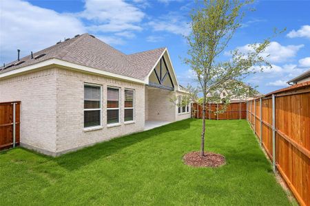New construction Single-Family house 810 Brenda Drive, Mansfield, TX 76063 Classic Series - Villanova- photo 36 36