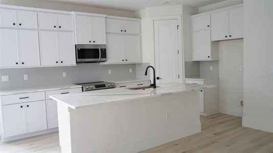 New construction Single-Family house 408 E Orange Street, Altamonte Springs, FL 32701 - photo 7 7