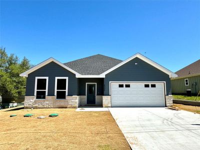 New construction Single-Family house 2305 Beverly Drive, Granbury, TX 76048 - photo 0