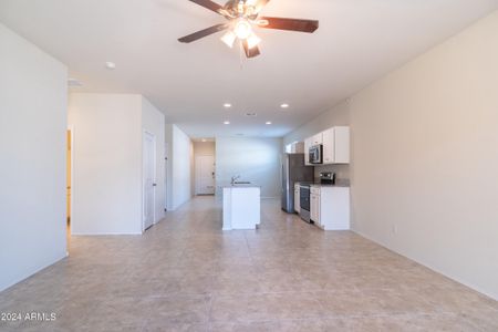 New construction Single-Family house 7843 W Riverside Avenue, Phoenix, AZ 85043 - photo 9 9
