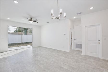 New construction Single-Family house 441 Cierra Oaks Circle, Lady Lake, FL 32159 - photo