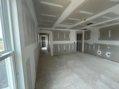 New construction Single-Family house 323 Chestnut Oak Lane, Lillington, NC 27546 - photo 10 10