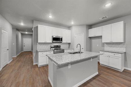 New construction Single-Family house 708 Porcupine Drive, Springtown, TX 76082 - photo 5 5