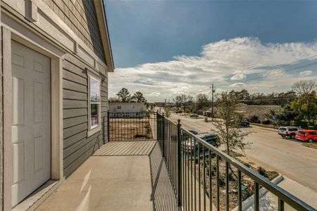 New construction Single-Family house 560 S Coppell Road, Unit E, Coppell, TX 75019 - photo 22 22