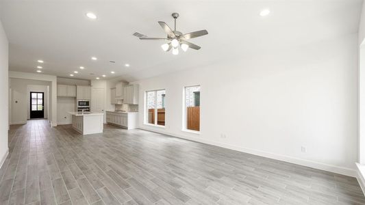 New construction Single-Family house 132 Plumbago Loop, Bastrop, TX 78602 Design 2188W- photo 6 6