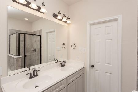 New construction Townhouse house 8918 Grovner Place, Houston, TX 77055 - photo 30 30