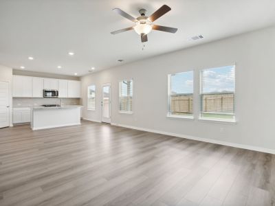 New construction Single-Family house 113 Landry Cove, Georgetown, TX 78628 - photo 7 7