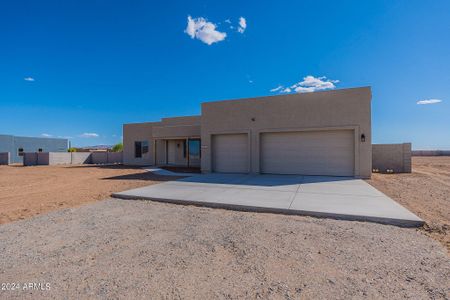 New construction Single-Family house 23012 W Peakview Road, Wittmann, AZ 85361 - photo 14 14