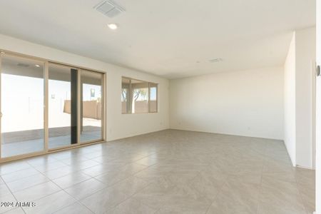 New construction Single-Family house 1600 W Pima Court, Coolidge, AZ 85128 Plan 2419- photo 5 5