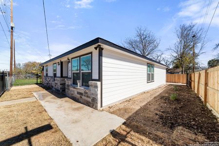 New construction Single-Family house 1010 S Hamilton St, San Antonio, TX 78207 - photo 0