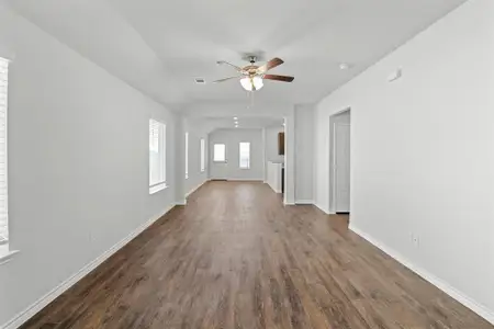 New construction Single-Family house 1133 Takeoff Avenue, Fort Worth, TX 76131 The Retreat at Fossil Creek - The Pinewood- photo 2 2