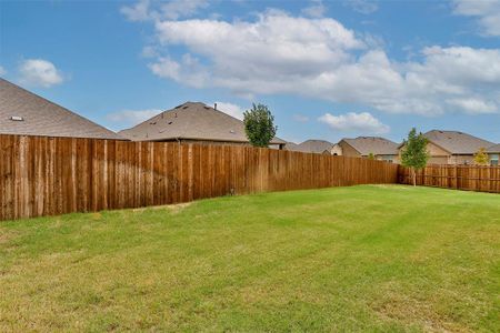 New construction Single-Family house 3200 Trails End Road, Aubrey, TX 76227 - photo 26 26