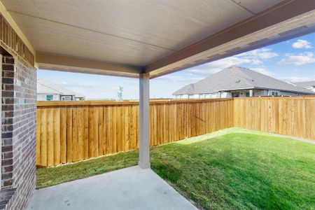 New construction Single-Family house 409 Eaton Drive, Justin, TX 76247 Fairfield - 50' Smart Series- photo 32 32