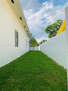 New construction Single-Family house 352 Sw 2Nd St, Florida City, FL 33034 - photo 22 22