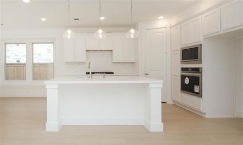 New construction Single-Family house 14922 Mossycup Spur Way, Cypress, TX 77433 - photo