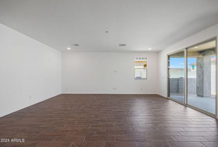 New construction Single-Family house 4268 W Sebastian Lane, San Tan Valley, AZ 85144 - photo 5 5