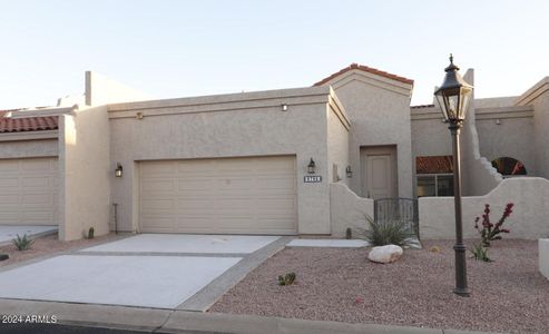 New construction Townhouse house 8785 E Greenview Drive, Gold Canyon, AZ 85118 - photo 0 0