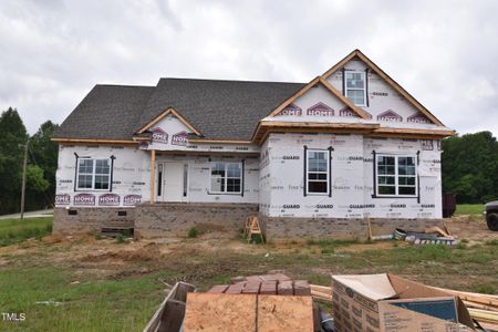 New construction Single-Family house 7227 Twin Pines Road, Spring Hope, NC 27882 - photo 2 2