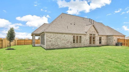New construction Single-Family house 18823 Windy Orchard Street, Manvel, TX 77578 Design 2443H- photo 13 13