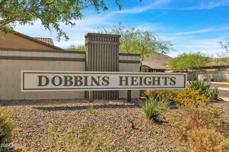 Dobbins Heights