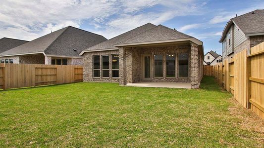 New construction Single-Family house 8814 Harbor Pines Drive, Cypress, TX 77433 Design 1942W- photo 10 10