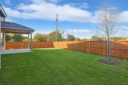 View of yard with a patio area