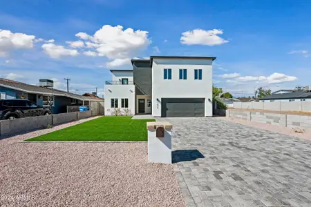 New construction Single-Family house 1010 E Indianola Avenue, Phoenix, AZ 85014 - photo 0