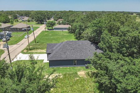 New construction Single-Family house 120 Meadow Lake Drive, Gun Barrel City, TX 75156 - photo 37 37