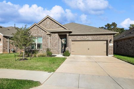 New construction Single-Family house 8613 Keeneland Drive, Fort Worth, TX 76120 - photo 0