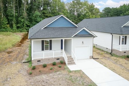 New construction Single-Family house 310 E Yukon Street, Kenly, NC 27542 - photo 0