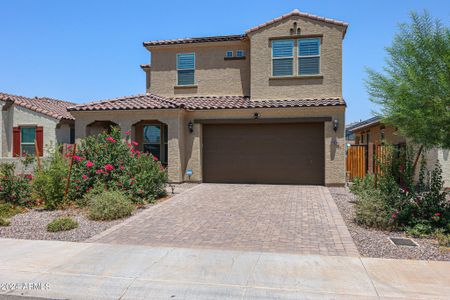 New construction Single-Family house 7926 W Medlock Drive, Glendale, AZ 85303 - photo 2 2