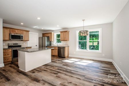 New construction Single-Family house 110 Imperial Heights Road, Statesville, NC 28625 - photo 18 18