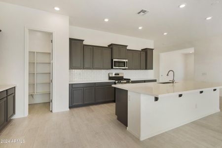 New construction Single-Family house 5533 N 193Rd Avenue, Litchfield Park, AZ 85340 Plan 2617- photo 7 7