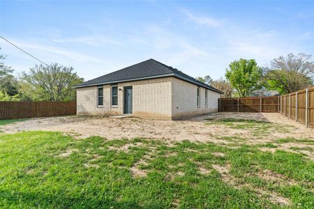 New construction Single-Family house 203 Skiff Drive, Gun Barrel City, TX 75156 - photo 21 21