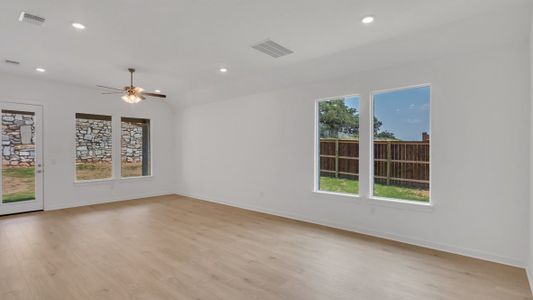 New construction Single-Family house 213 Mystic Canyon Ln, Georgetown, TX 78628 The Reagan II- photo 17 17
