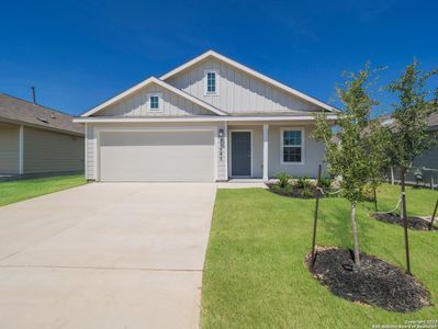 New construction Single-Family house 611 Rock Rose Drive, San Antonio, TX 78227 Gannes- photo 16 16