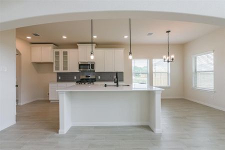 New construction Single-Family house 393 Kendall Crest Drive, Alvin, TX 77511 - photo 11 11