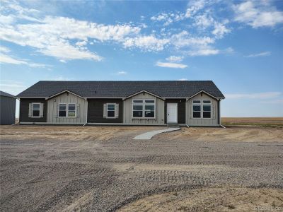 New construction Single-Family house 61200 E 56Th Avenue, Strasburg, CO 80136 - photo 0