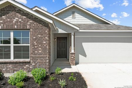 New construction Single-Family house 8410 Smithers Avenue, San Antonio, TX 78252 Eastland- photo 1 1