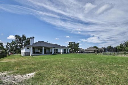 New construction Single-Family house 1635 Nature View Loop, Driftwood, TX 78619 - photo 26 26