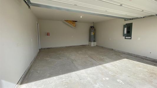New construction Single-Family house 304 Vitex Drive, Royse City, TX 75189 - photo 12 12