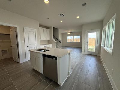 New construction Condo/Apt house 106 Yearling Way, Georgetown, TX 78626 - photo 3 3