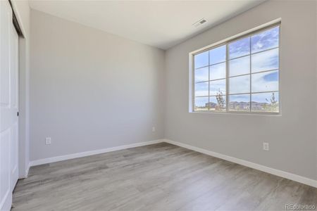 New construction Single-Family house 240 S Vandriver Way, Aurora, CO 80018 Denali- photo 3 3