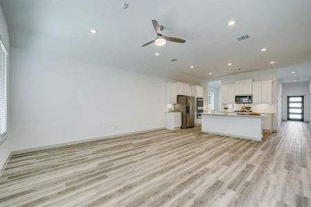 New construction Single-Family house 6205 Maple Court, League City, TX 77573 - photo 18 18