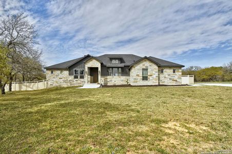 New construction Single-Family house 109 Owen Ridge Drive, La Vernia, TX 78121 - photo 27 27