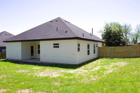 New construction Single-Family house 2012 Church, Greenville, TX 75401 - photo 18 18