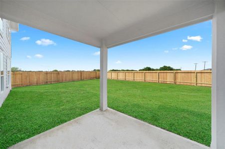 New construction Single-Family house 133 Bayou Bend Boulevard, Angleton, TX 77515 - photo 21 21