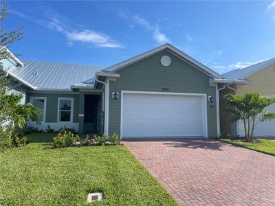 New construction Single-Family house 2005 Bridgepointe Circle, Vero Beach, FL 32967 - photo 0